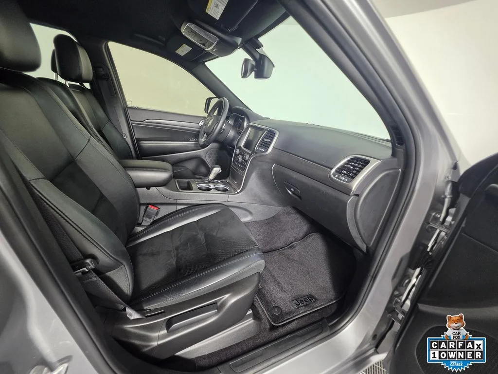 Used 2017 Silver Jeep Altitude image 15