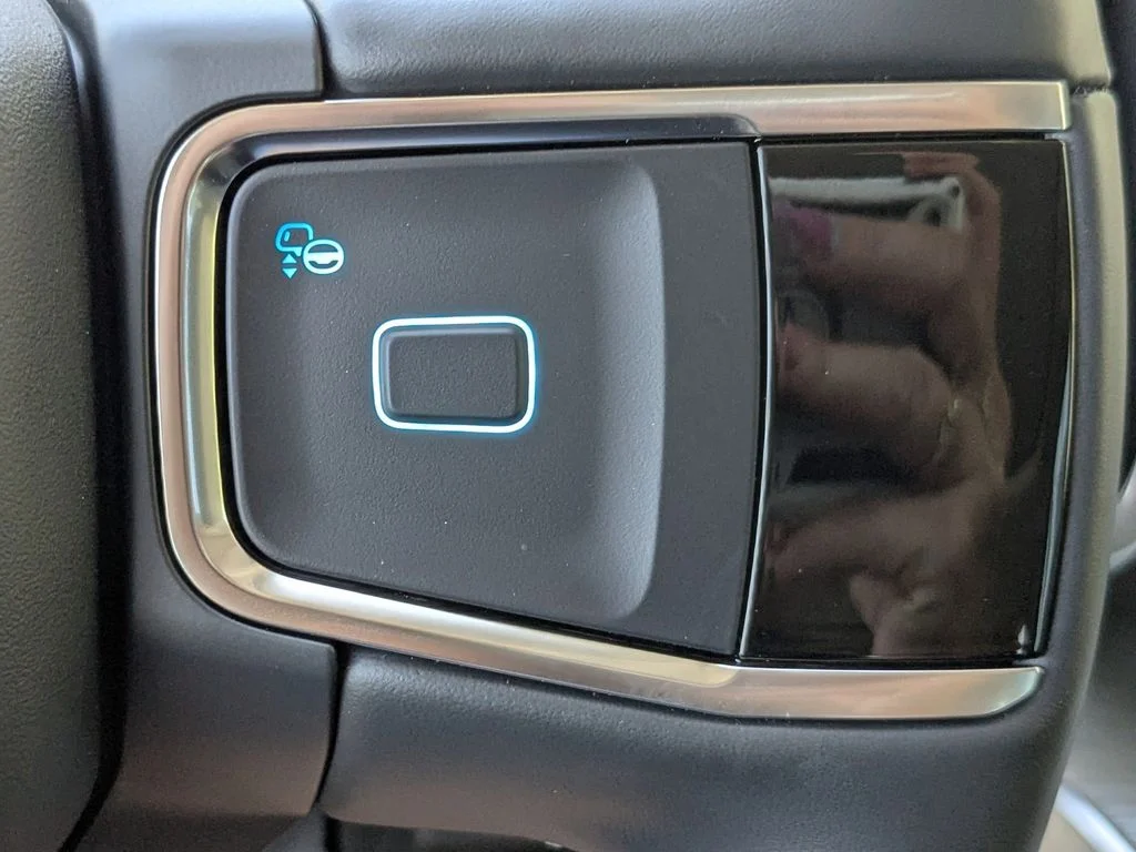 New 2026 Agate Black Metallic Ford Platinum image 27