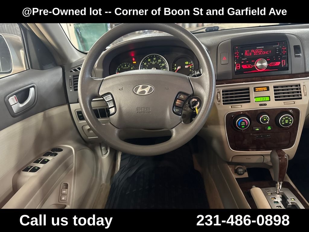 Used 2008 Beige Hyundai GLS image 16