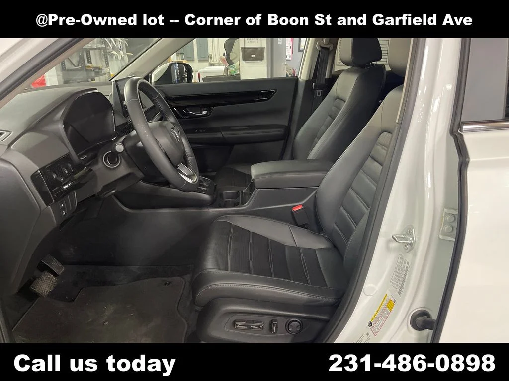 Used 2023  Honda EX-L image 13