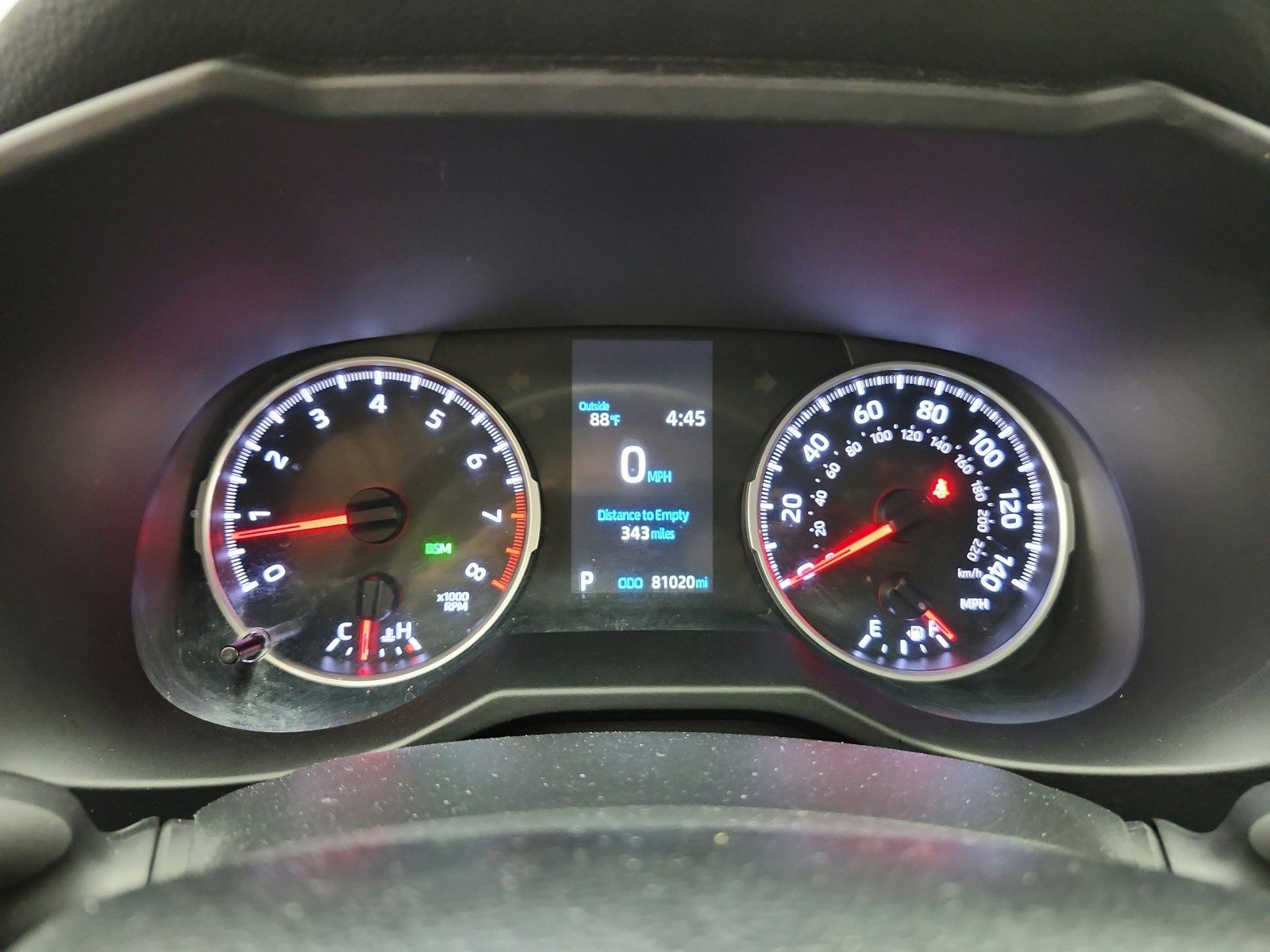 Used 2020 Midnight Black Metallic Toyota XLE FWD (Natl) image 10