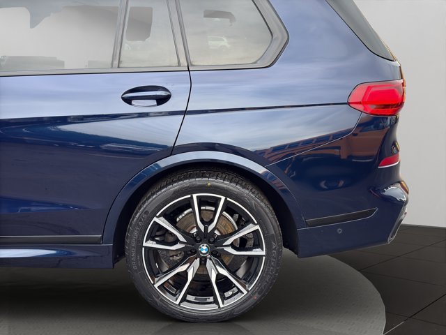 Used 2022 Tanzanite Blue II Metallic BMW xDrive40i image 23