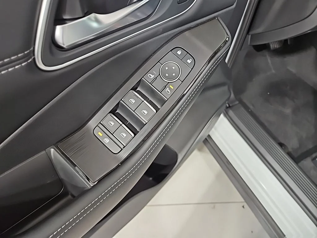2025 Nissan Rogue Platinum - Photo 11