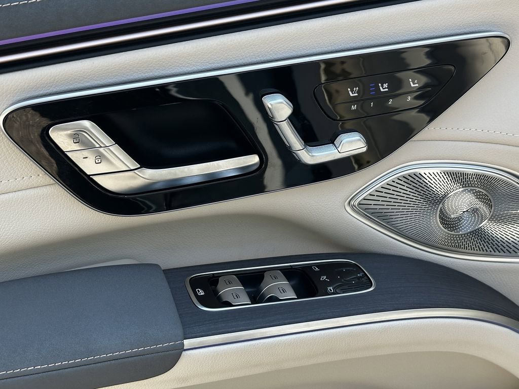 New 2026 MANUFAKTUR Alpine Grey Mercedes-Benz EQS 400 image 51
