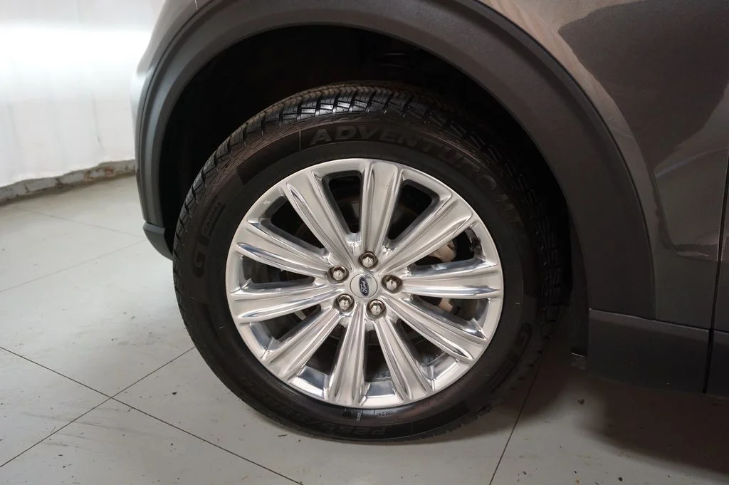 Used 2020 Magnetic Ford Limited image 49