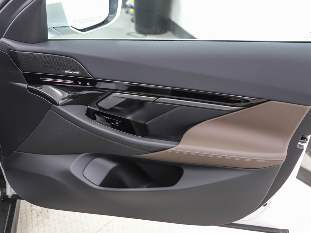 2026 BMW 5 Series 530i - Photo 30