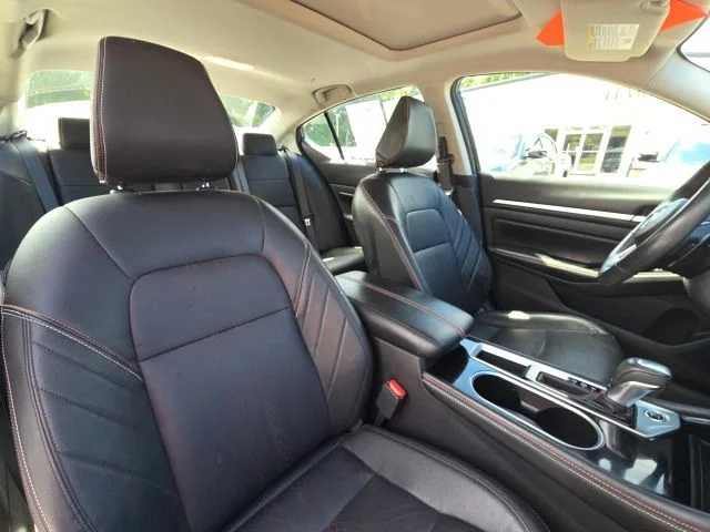 Used 2024 Black Nissan 2.5 SR image 17