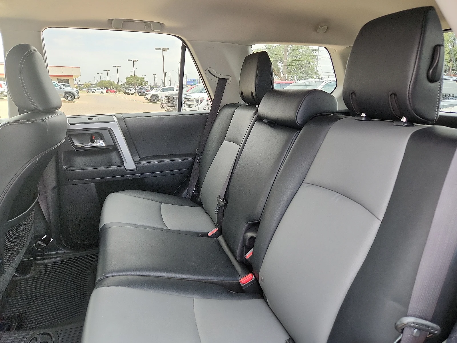 Used 2022 Silver Toyota SR5 Premium image 11