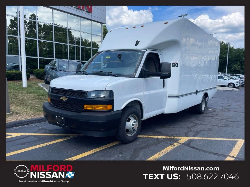 2023 Chevrolet Express 3500 177" WB's photo