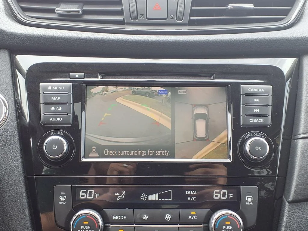 Used 2018 Gun Metallic Nissan SV image 23