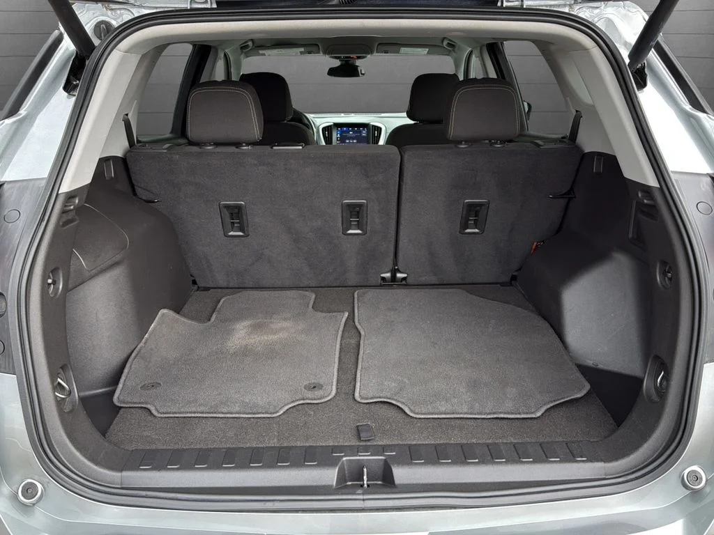 Used 2023 Silver GMC SLE image 28
