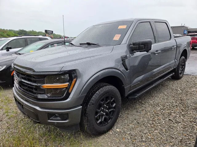 Used 2024 Gray Metallic Ford XLT image 1