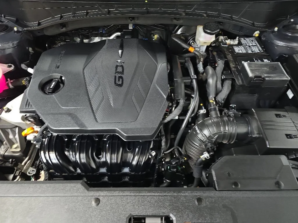 Used 2023 Gray Hyundai SEL image 12