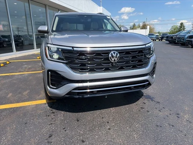 2026 Volkswagen Atlas SEL Premium R-Line - Photo 8
