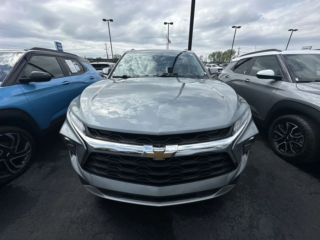 Used 2024 Gray Chevrolet LT image 17