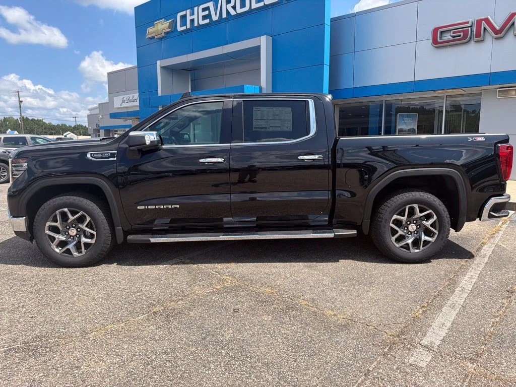 New 2026 Onyx Black GMC SLT image 2