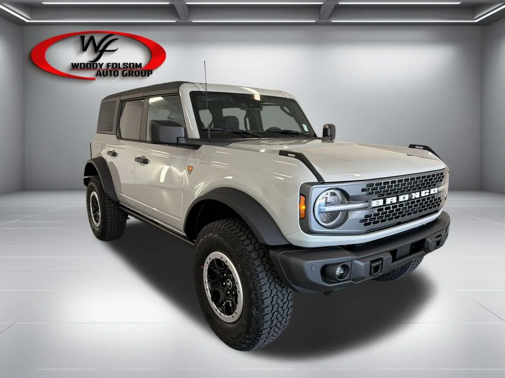 New 2026 Avalanche Gray Ford Badlands® image 3