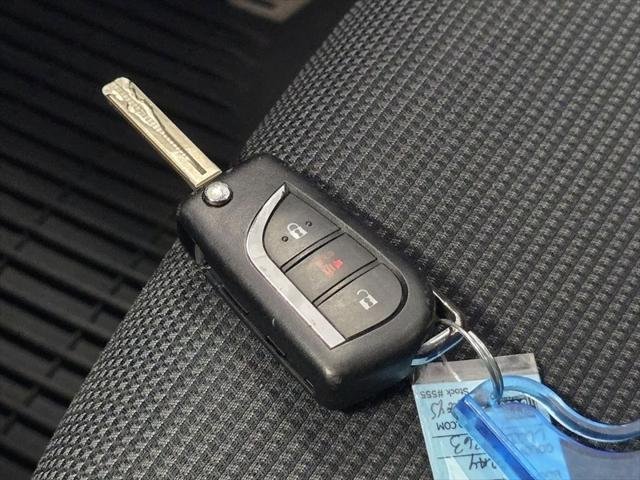 Certified Used 2020 MAGNETIC GRAY MET. Toyota  image 32