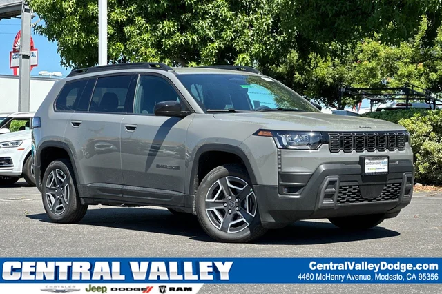2026 Jeep Cherokee Laredo