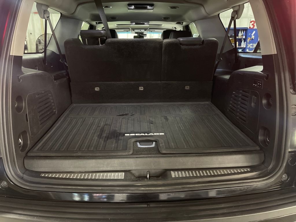 Used 2018 Black Cadillac Premium image 28