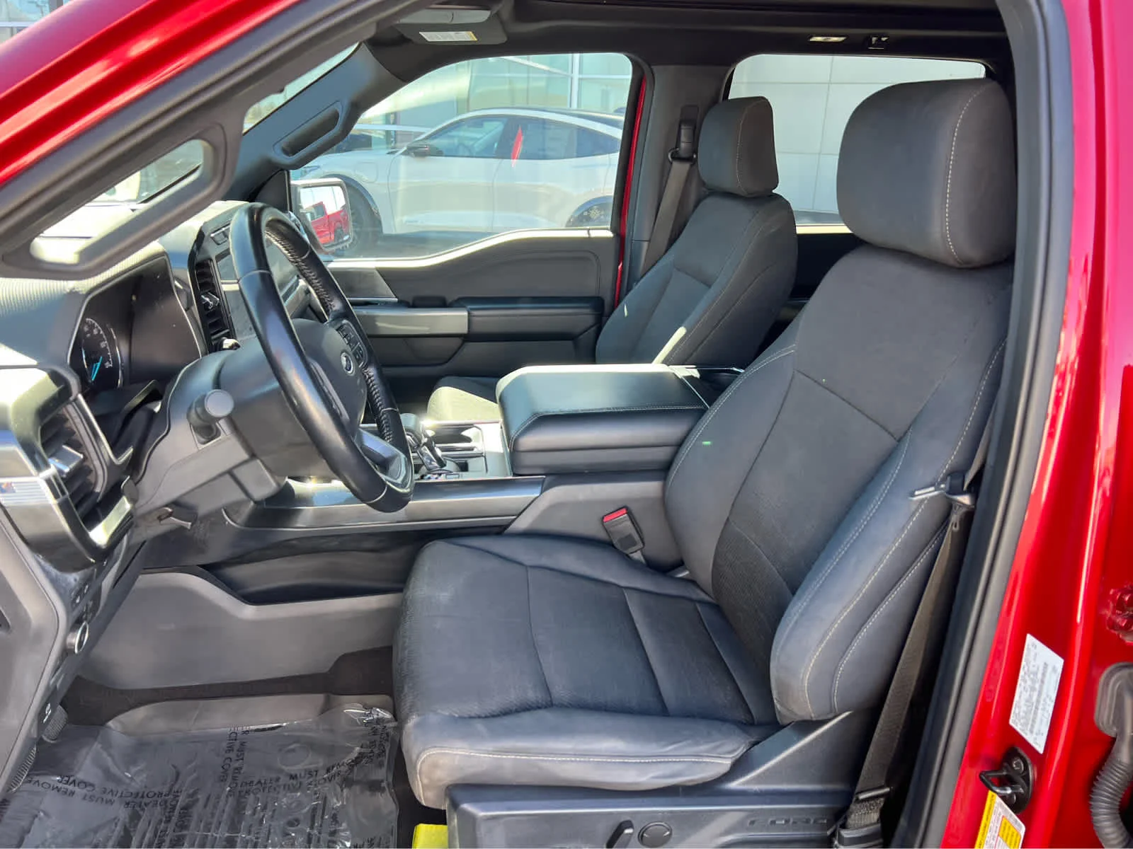 Certified Used 2022 Rapid Red Metallic Tinted Clearcoat Ford XLT image 27
