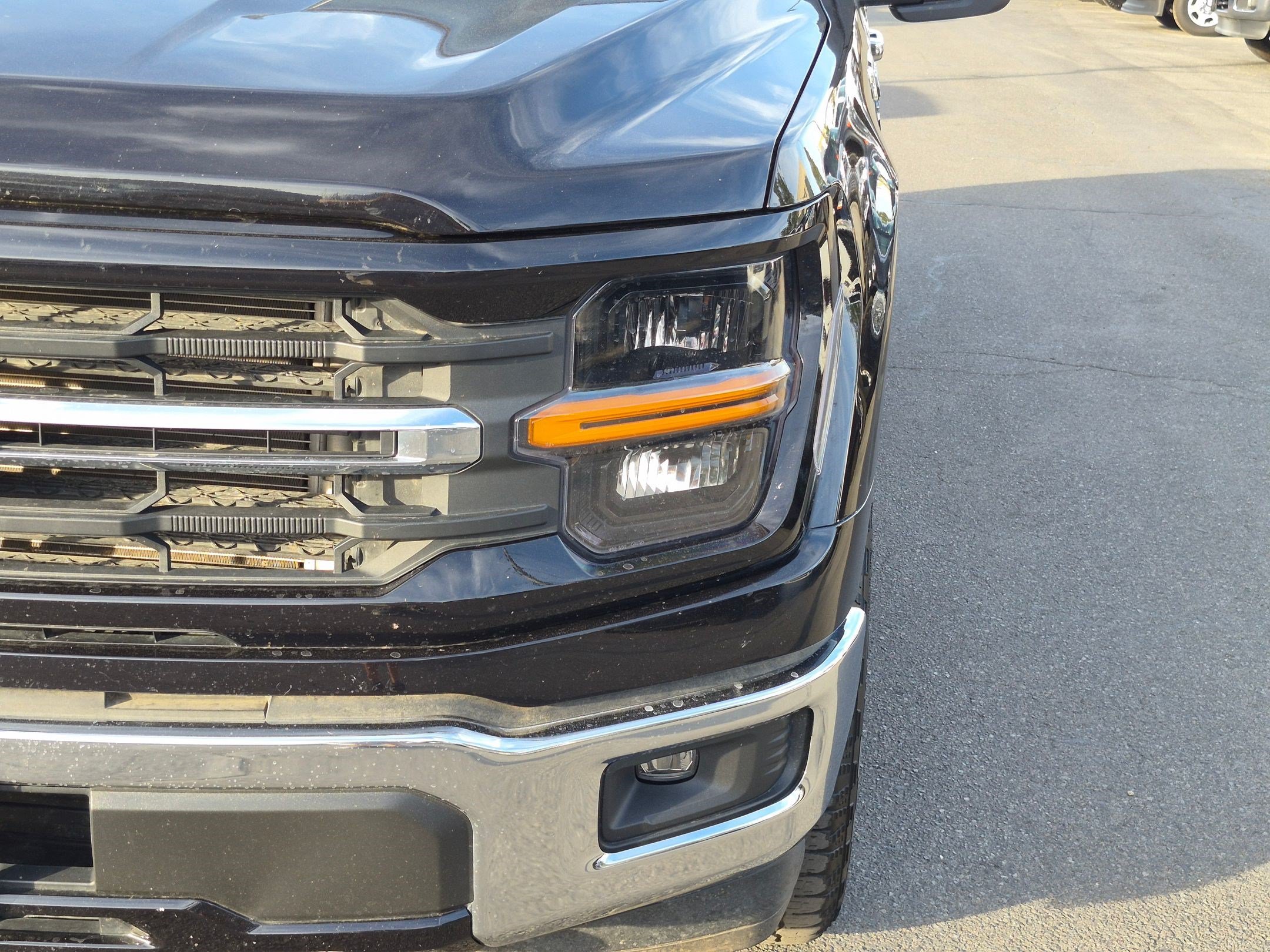 Used 2025 Black Metallic Ford XLT image 10