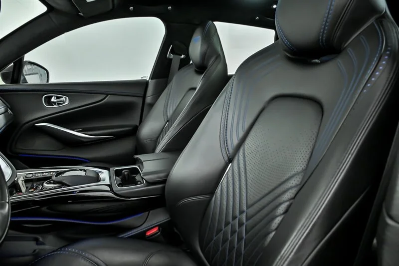 Used 2021 China Grey Aston Martin  image 18