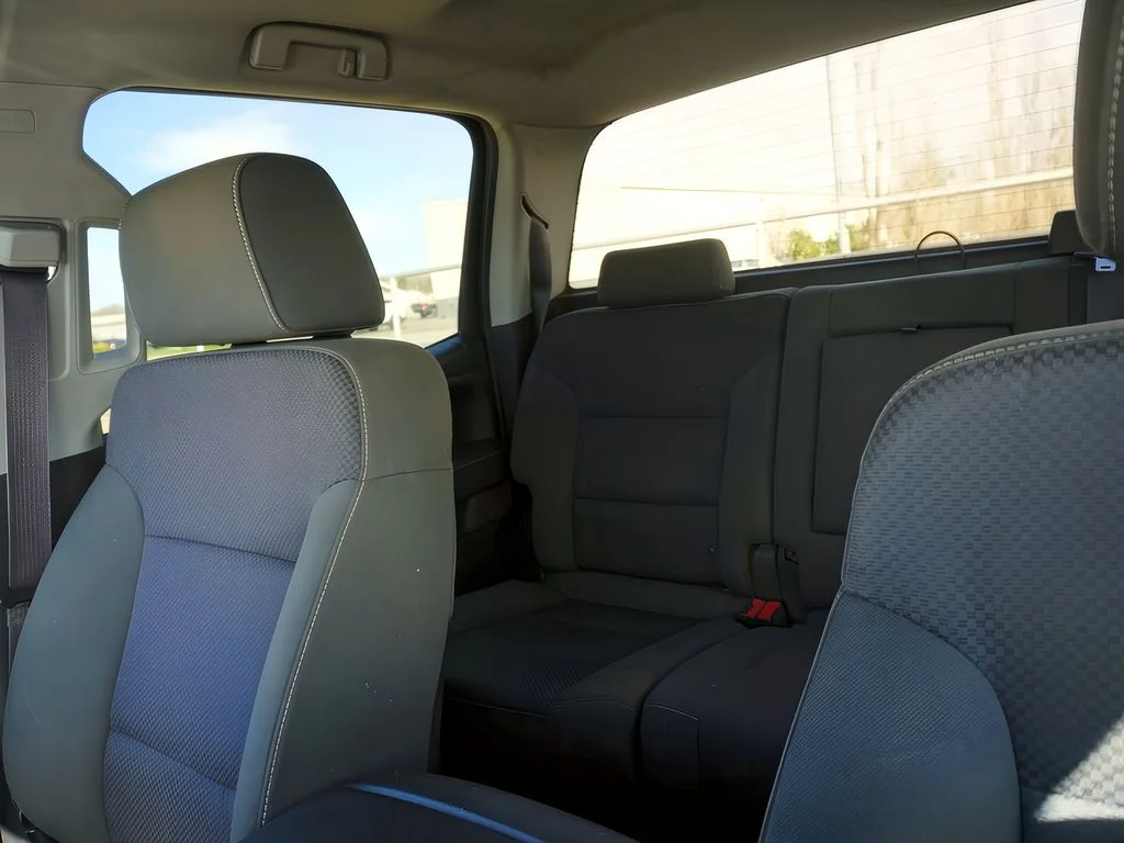Used 2015 Iridium Metallic GMC SLE image 28