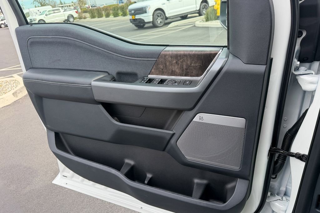 New 2026 Star White Metallic Tri-Coat Ford F-250® Lariat® image 17
