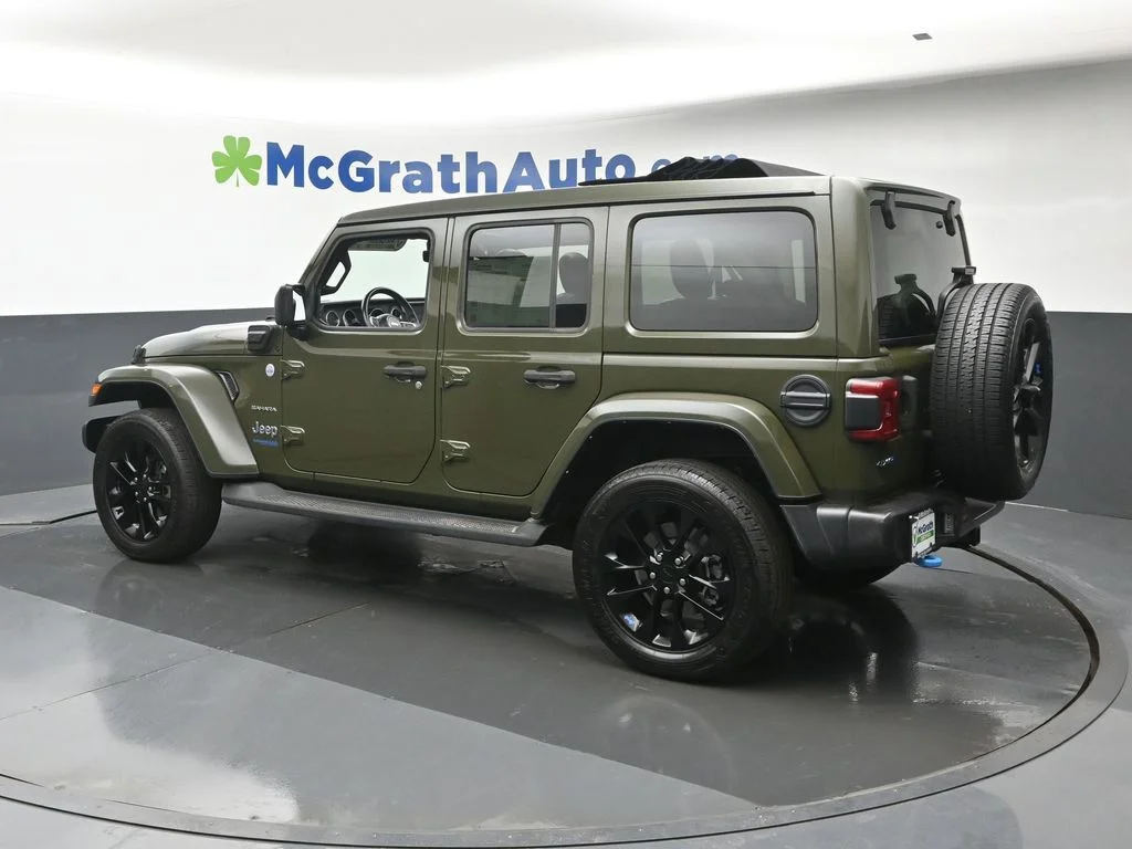 Used 2022 Green Jeep Unlimited Sahara 4xe image 27