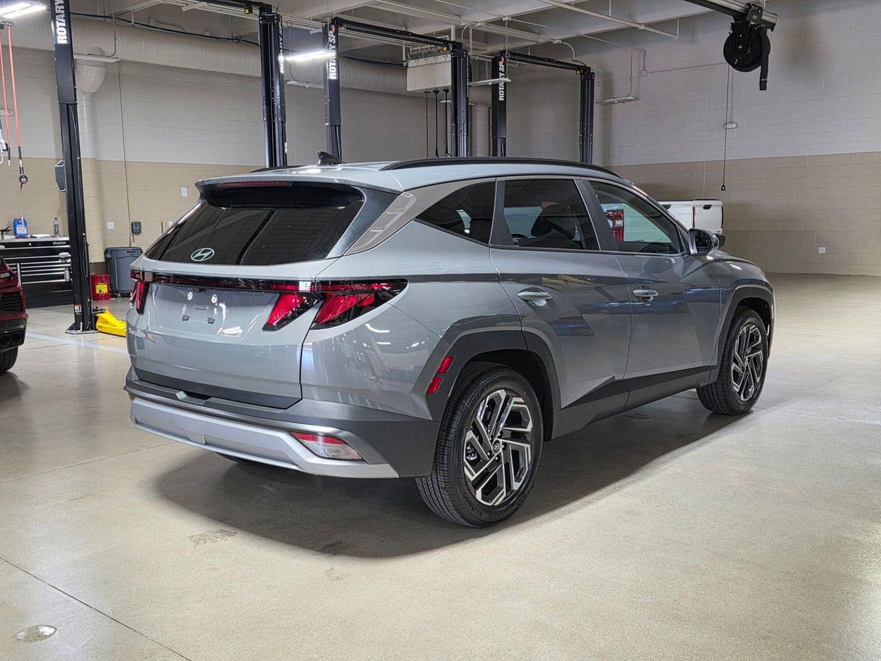 New 2026 Hampton Gray Hyundai SEL Plus FWD image 7
