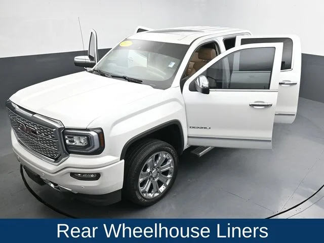Used 2018 White GMC Denali image 34