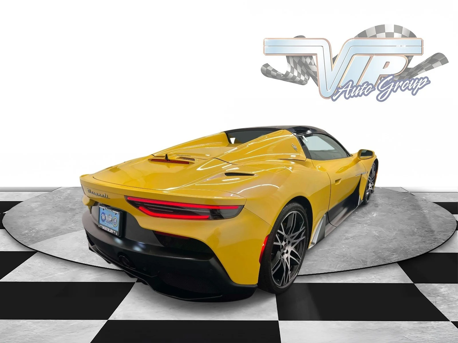 Used 2023 Yellow Maserati Cielo image 6