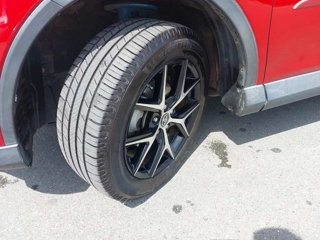 Used 2016 Red Toyota SE image 31