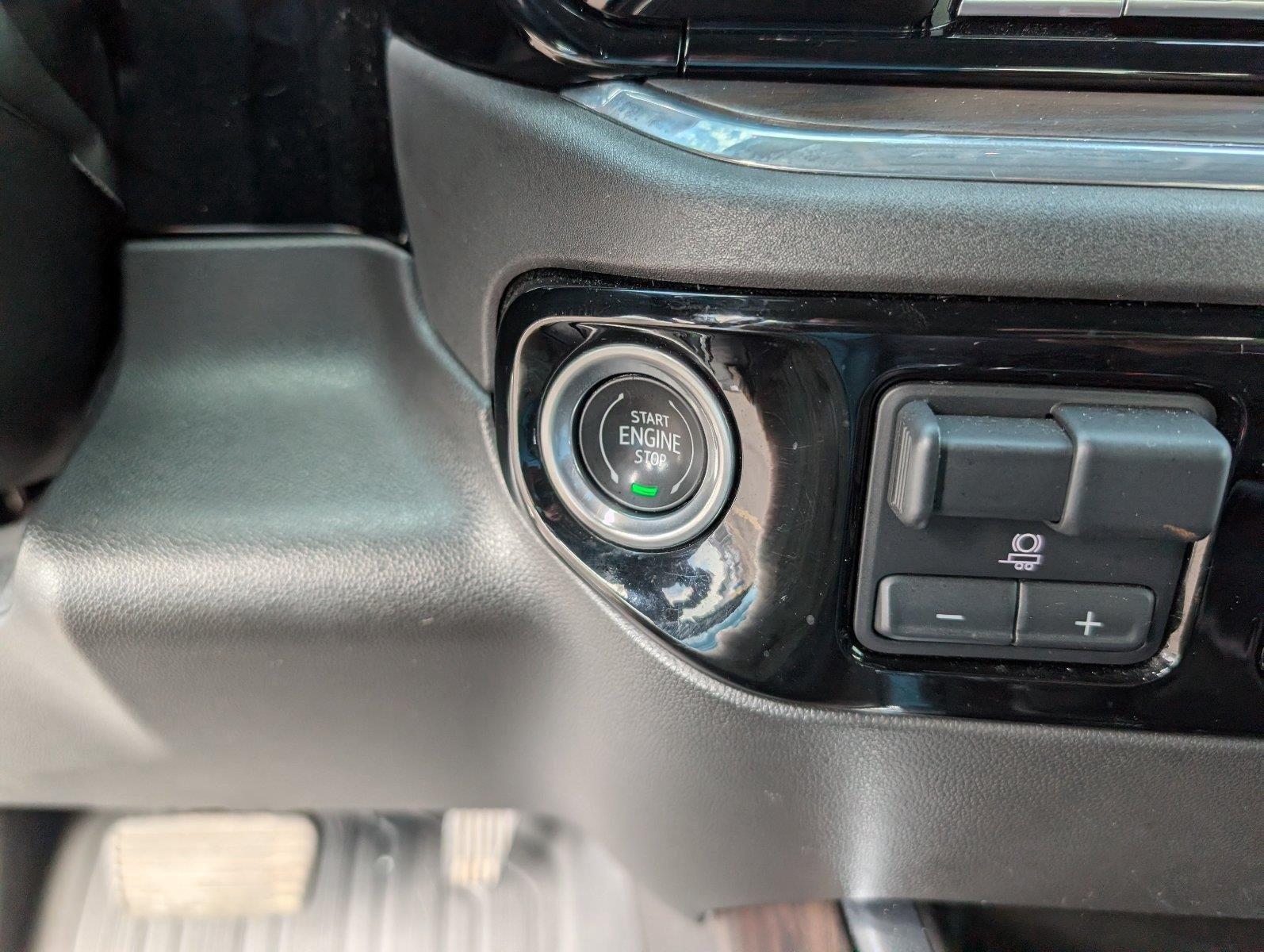 Used 2023 STERLING METALLIC GMC SLT image 24