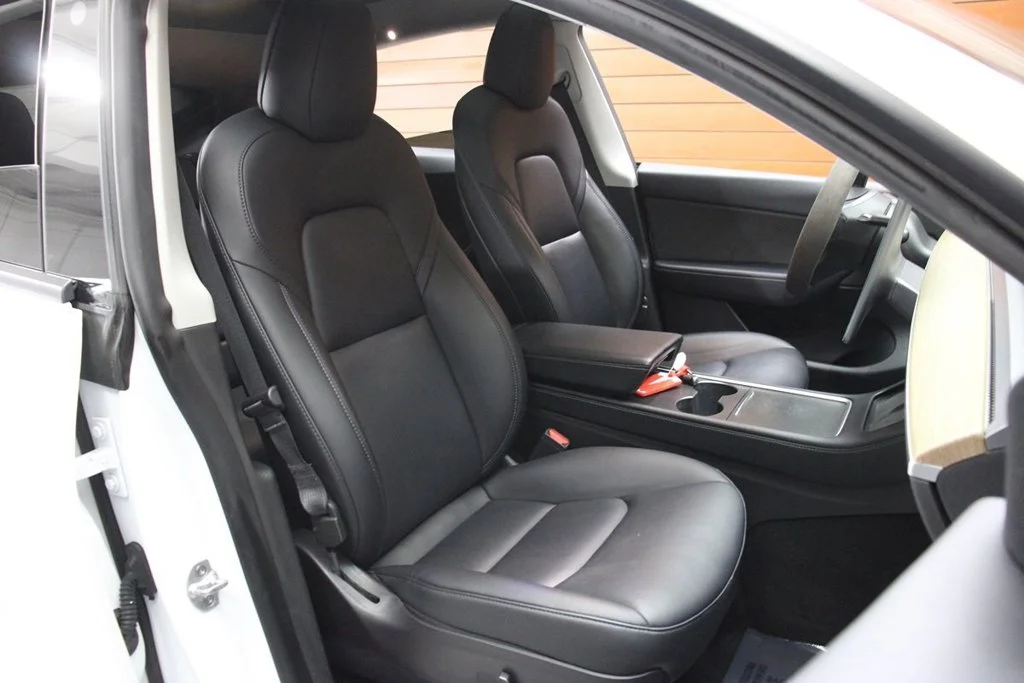 Used 2022 Pearl White Multi-Coat Tesla Performance image 33
