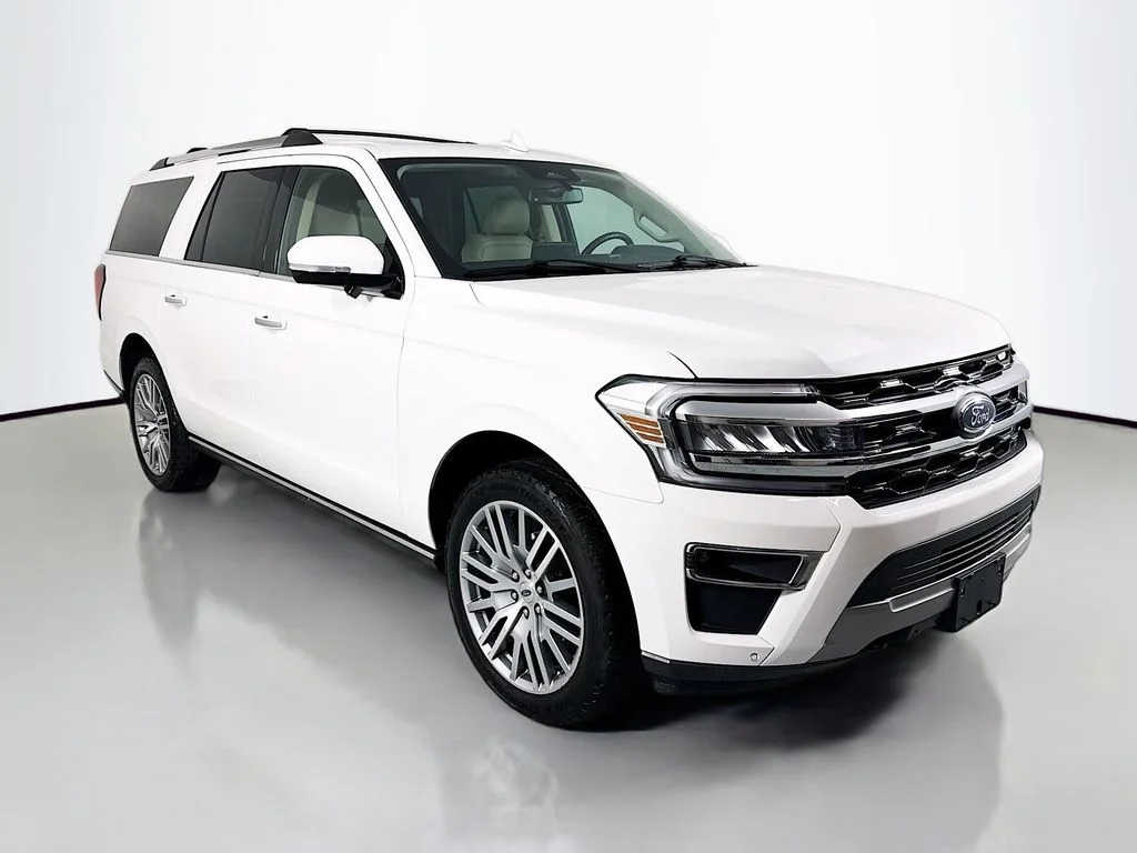 Used 2023 White Metallic Ford Limited image 7