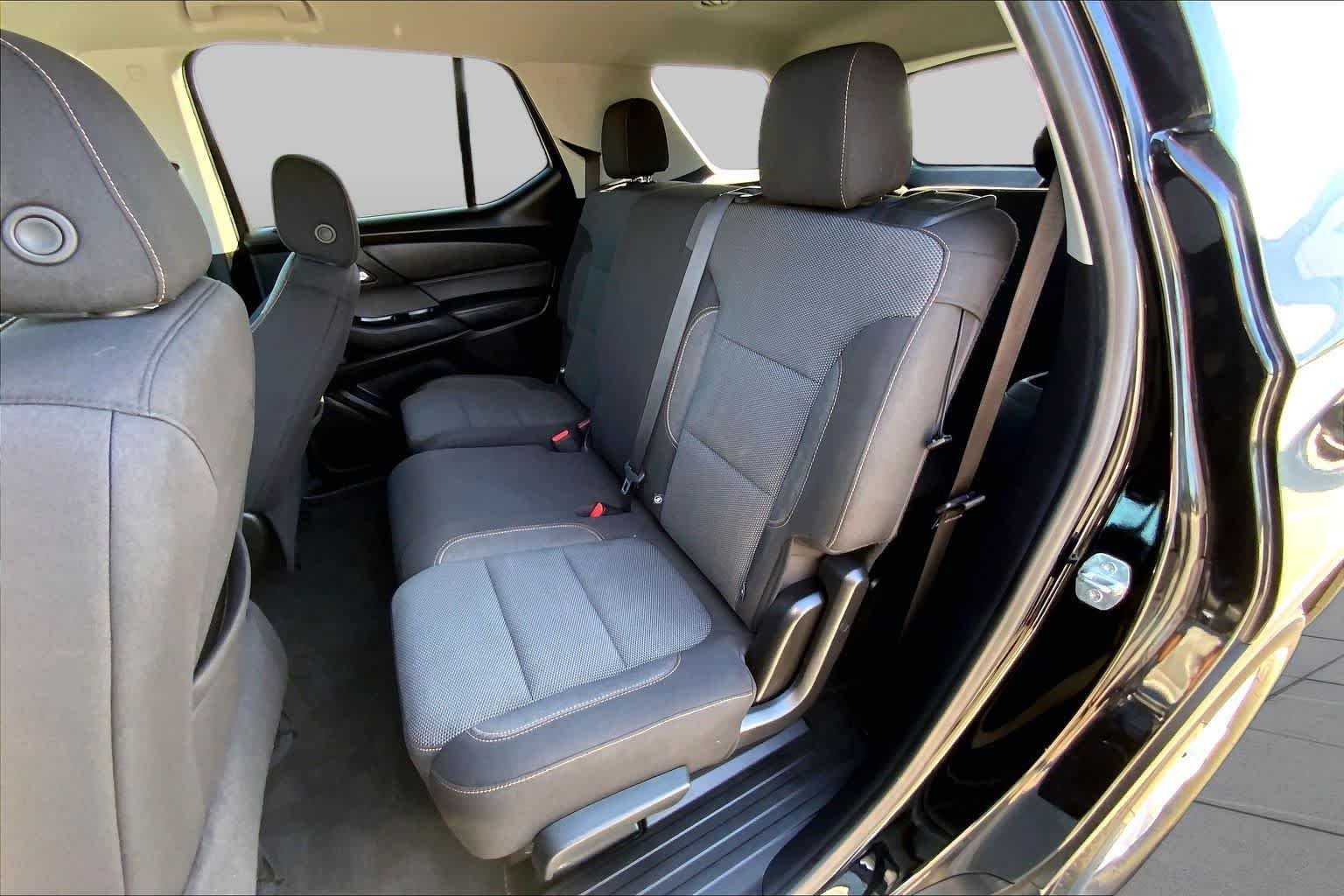 Used 2021 Mosaic Black Metallic Chevrolet LT Cloth image 20