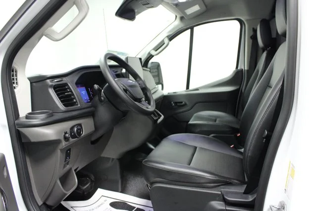 New 2026 Oxford White Ford Cargo Van image 35