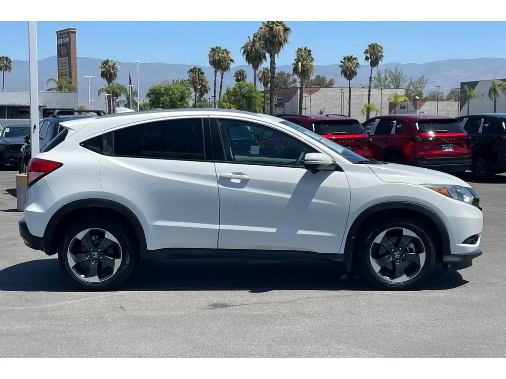 Used 2018 White Orchid Pearl Honda EX-L Navi image 8