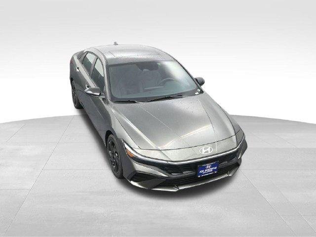 New 2026 Gray Hyundai SEL Sport Plus image 23