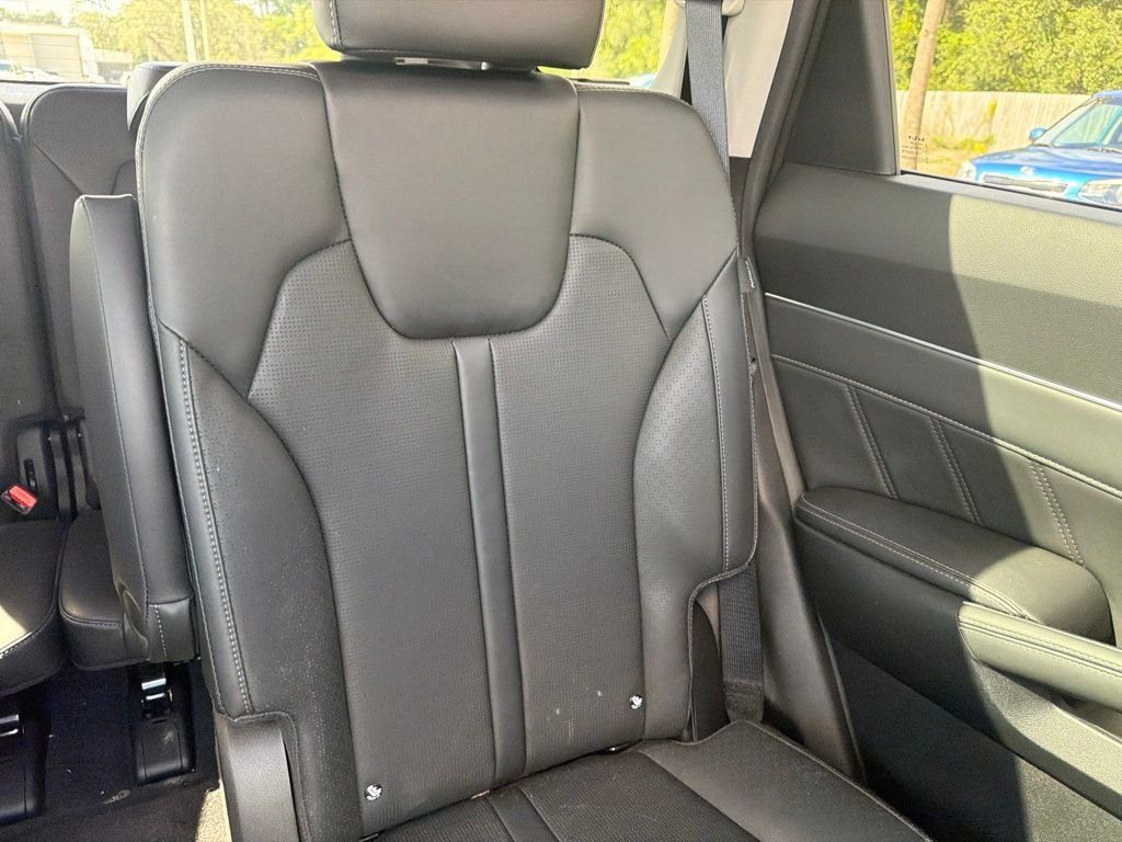 Certified Used 2025 Gravity Grey Kia SX image 22
