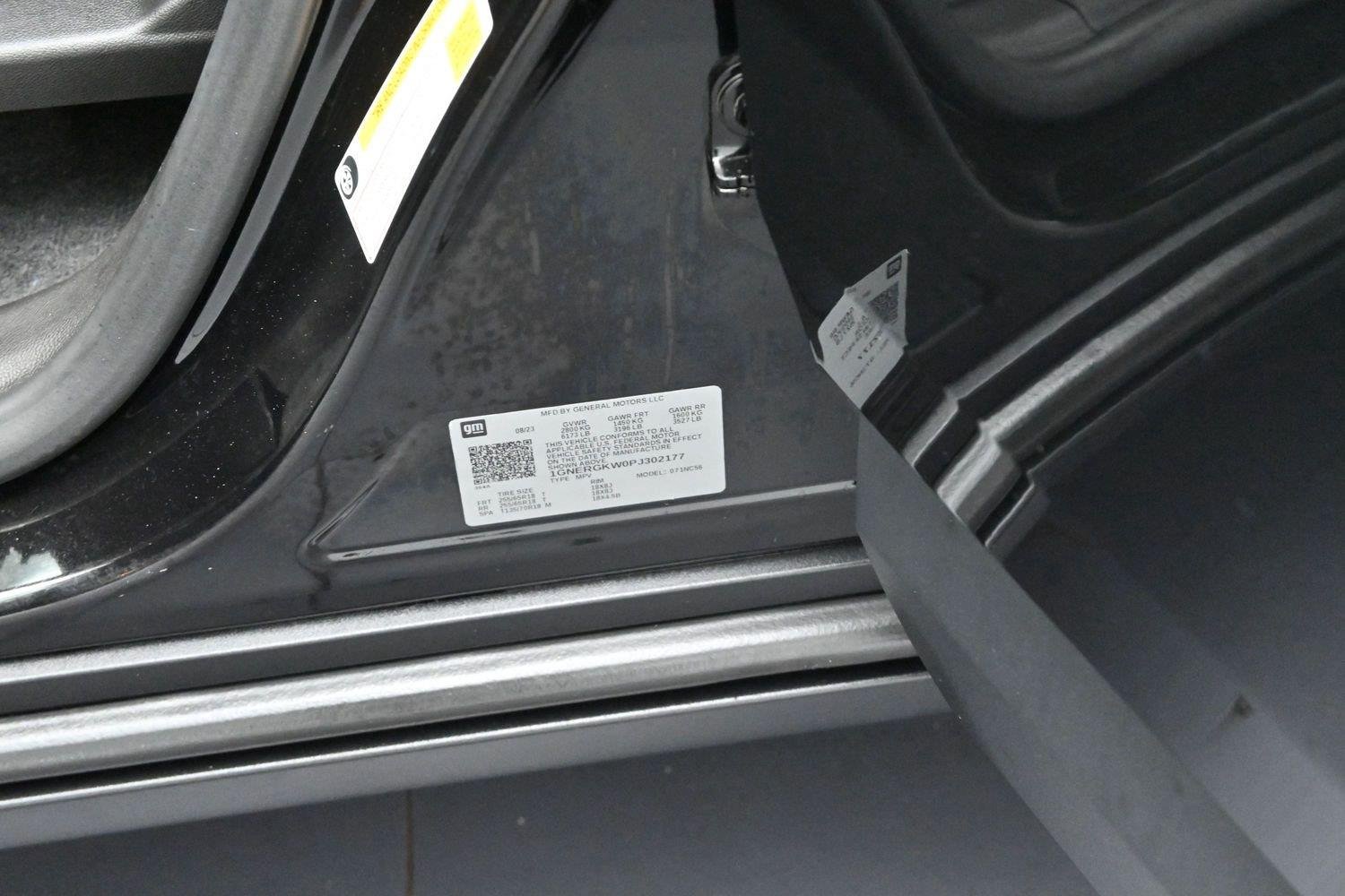 Used 2023 Mosaic Black Metallic Chevrolet LT Cloth image 37