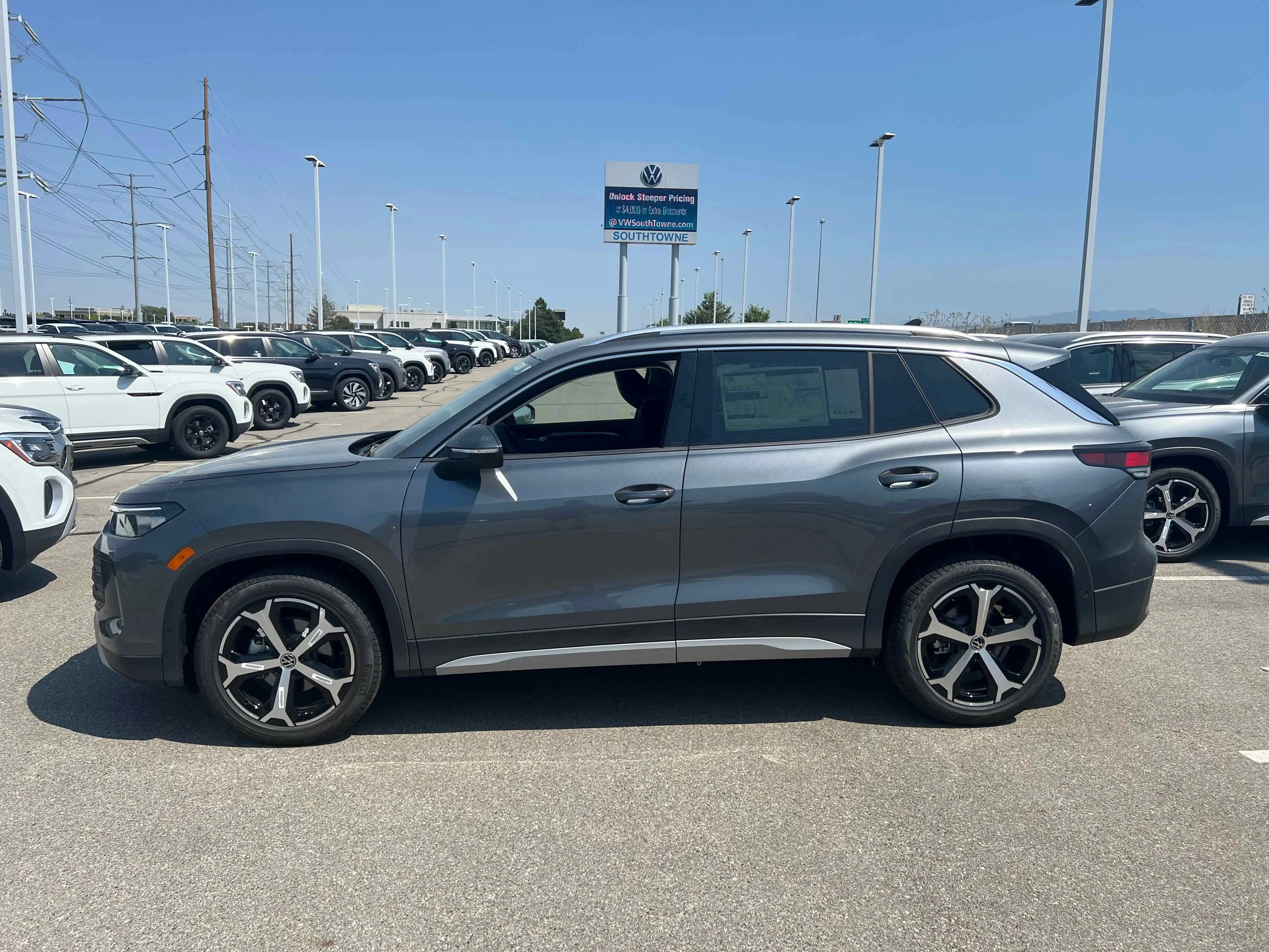 New 2025 Platinum Gray Volkswagen SE image 2
