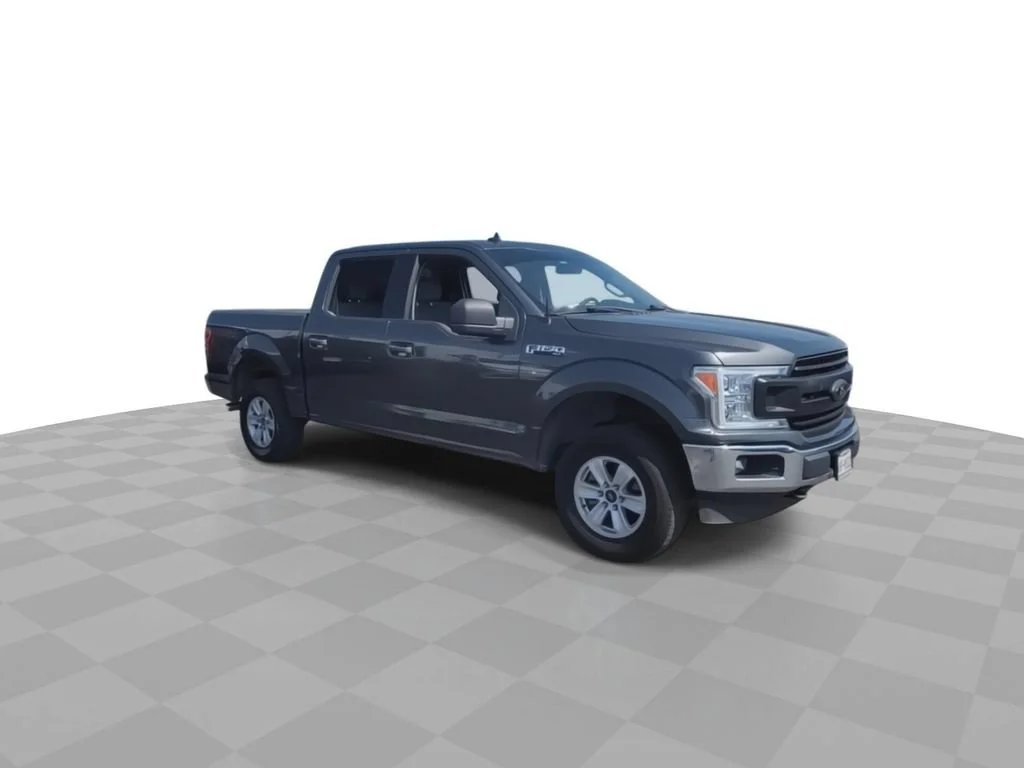 Used 2020 Gray Ford XLT image 2