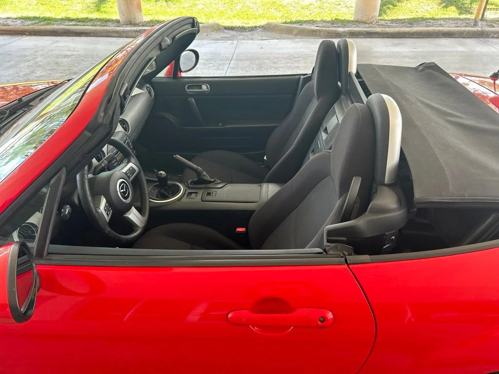 Used 2009 Red Mazda Sport image 48