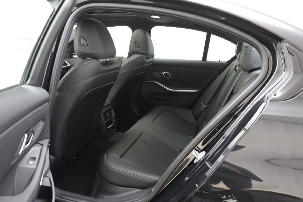 New 2026 Black Sapphire Metallic BMW 330i xDrive image 14