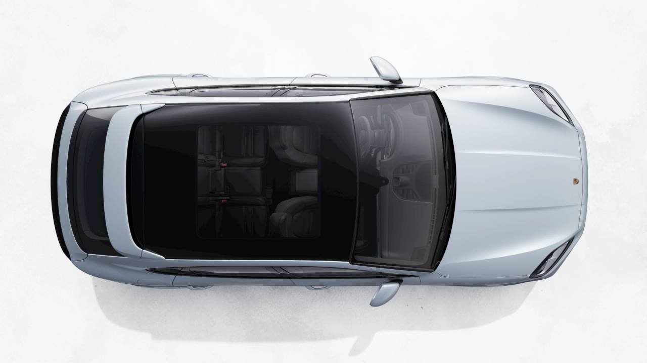 New 2026 Dolomite Silver Metallic Porsche Coupe image 5