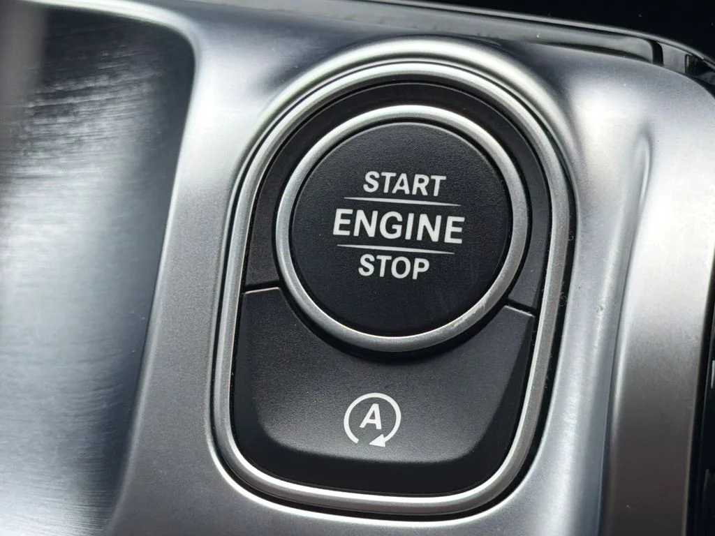 Used 2022 White Mercedes-Benz GLB 250 image 24