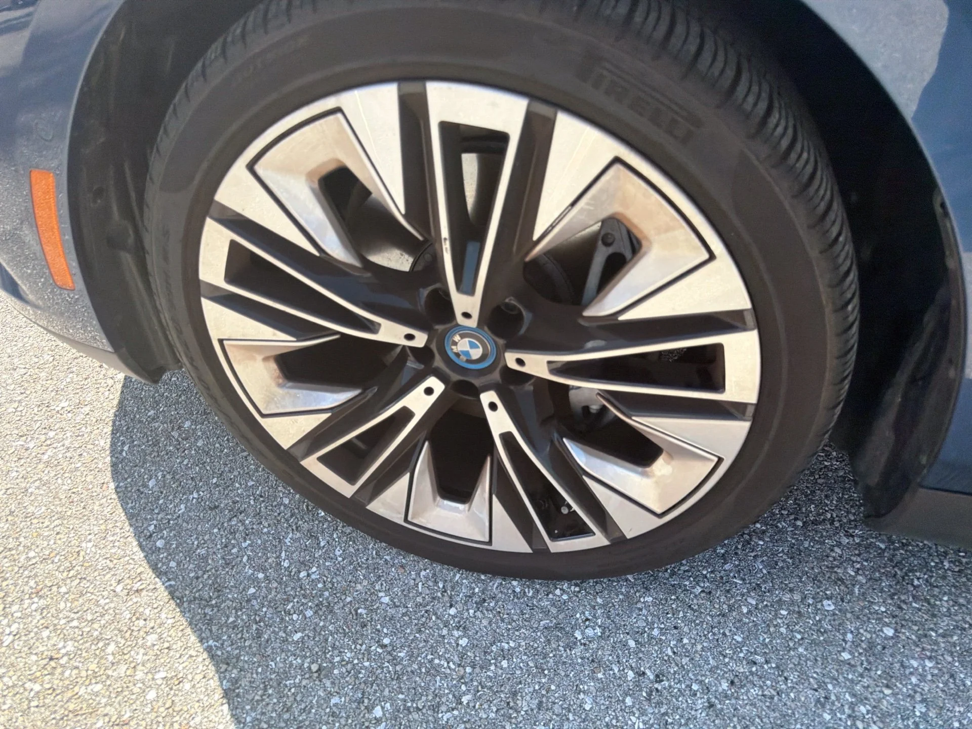 Used 2024 Blue Metallic BMW eDrive40 image 17